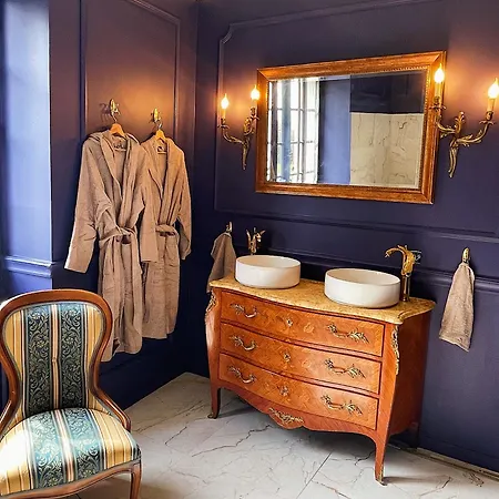 Bed & Breakfast Chateau Philip Saint-Genet-Lerpt