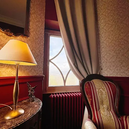Bed & Breakfast Chateau Philip Saint-Genet-Lerpt
