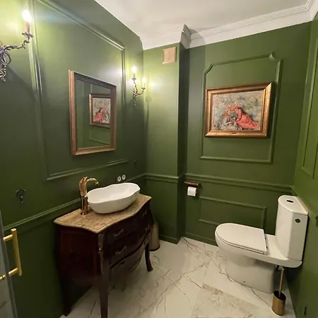 Chateau Philip 4* Saint-Genet-Lerpt