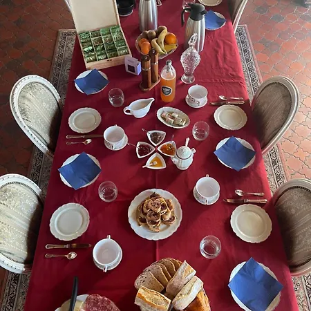 Chateau Philip Bed & Breakfast 4*