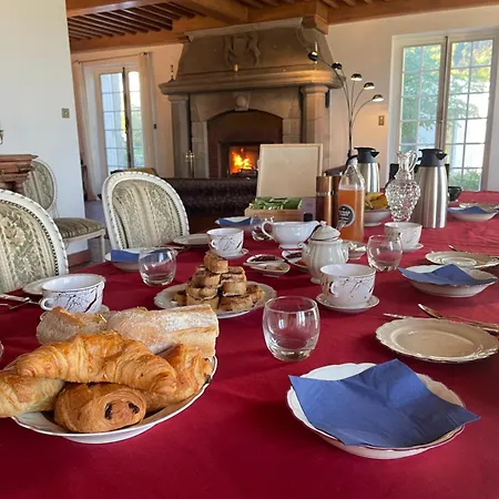 Chateau Philip Bed & Breakfast 4*