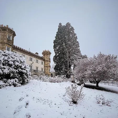 Chateau Philip * Saint-Genet-Lerpt