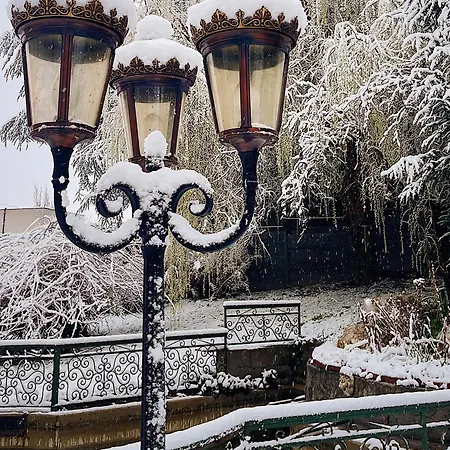 Bed & Breakfast Chateau Philip Saint-Genet-Lerpt