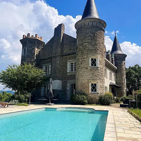 Chateau Philip 4*