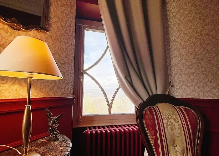 ベッド・アンド・ブレックファスト Chateau Philip Saint-Genet-Lerpt