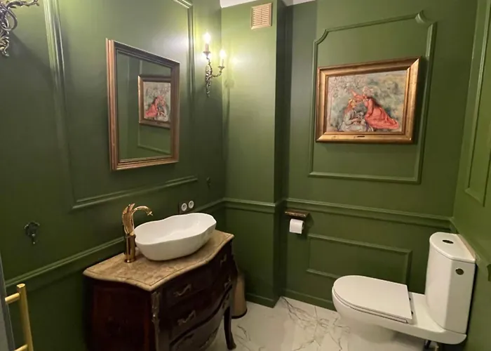 Chateau Philip 4* Saint-Genet-Lerpt