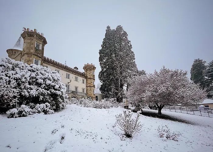 Chateau Philip 4* Saint-Genet-Lerpt