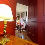 Chateau Philip Oda ve Kahvaltı Saint-Genet-Lerpt