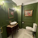 Chateau Philip 4* Saint-Genet-Lerpt