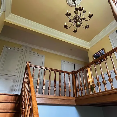 Chateau Philip Nocleg ze śniadaniem