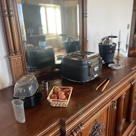 Chateau Philip Bed & Breakfast