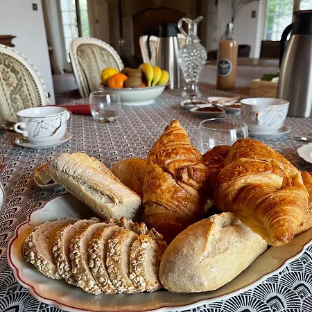 Chateau Philip Bed & Breakfast
